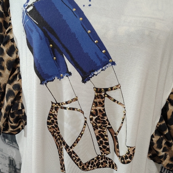 Leopard Sleeve Graphic Women's Tee - Picture 3 of 7